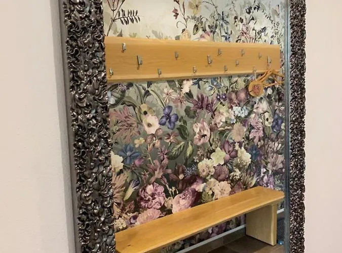 Lukic アパート カプルーン